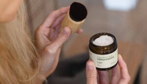 alt du bør vide om tørshampoo
